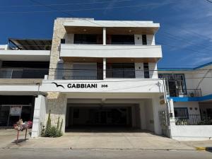 Depa A unas calles de la Playa y Zona Dorada ByGPS