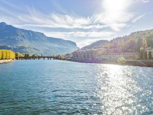 La Dolce vista, Lecco apartment with lake view