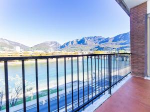 La Dolce vista, Lecco apartment with lake view