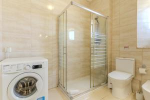 #405 Cozy 1BR Retreat Pool Close to Oura