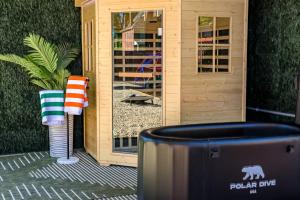 Ultimate Group Manor: Cold Plunge + Arcade + Sauna