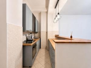 Spacious 67m2 Apartment in Karlín - Quiet Bedroom
