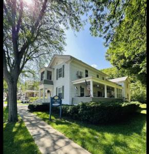 Gulf Stream House - Hammondsport Getaway Unit 12