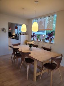 Cozy Apartment with Large Terrace in Kopavogur