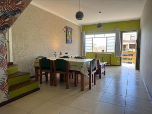 Ampla casa duplex remodelada Praia Grande, Ubatuba