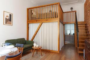 Piernikowy Loft - dwupoziomowy apartament na toruńskiej Starówce