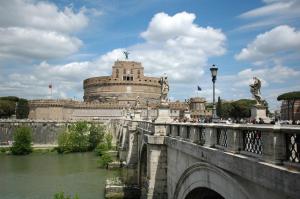 Suites 44 Via Cicerone - modern Rooms - Guesthouse close to Vaticano, San Pietro, Castel Santangelo