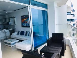 Grand Diamond Beach - Luxury Oceanfront Suite