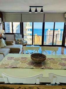 Attractive and comfortable apartment with ocean views