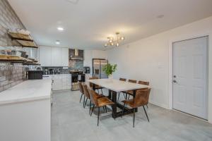 4-BD Mid-Modern Century with Firepit & Playground