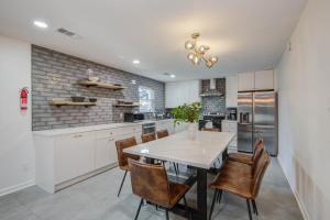 4-BD Mid-Modern Century with Firepit & Playground