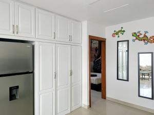 Peaceful Apartment with Pool in Colonia Tropical, Juan Dolio - Only a 3-Minute Walk to the Beach