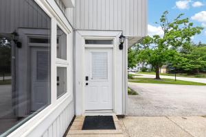 Four Season Family Retreat with Pool Access