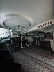 Hotel Mya