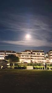 NUOVO Alloggio Giardino di Rosy tra Roma EUR e il Mare di Ostia