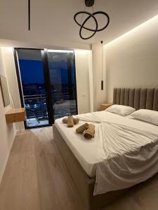 Luxury Skyline Apartment -Tirana City Center