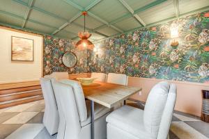 Pool & Speakeasy: Hollywood Hills Hideaway