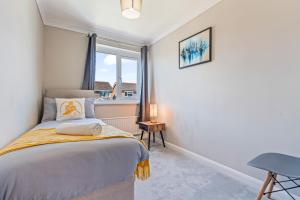 Tranquil Stafford Retreat- 3 BR House-sleep 6 Home away from home