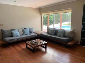 Dimora Sierras - Casa de vacaciones para 4 personas con pileta