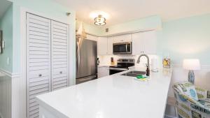 Sea Glass & Sunshine 2207 Ocean Pointe