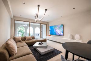Newly Renovated Luxury Suite - Patong Beach