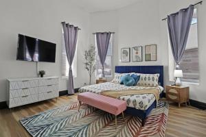 Jefferson Avenue- Large St Louis Home Game Room & Walkable Location