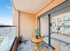 Chic Apartment in Gueliz, Balcony et Parking, Marrakesh