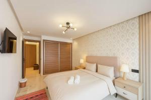 Chic Apartment in Gueliz, Balcony et Parking, Marrakesh