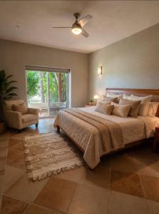 Hermosa casa con alberca, campo golf y playa