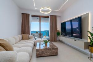 Royal Oak beachfront residence Trogir Seget Vranjica