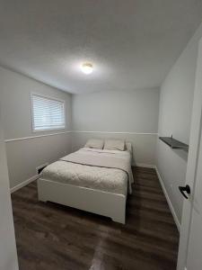 Spacious 3-Bedroom Vancouver Holiday Home with Garden