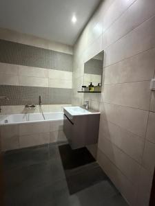 The Golf Premium Apartment Soukra Near Airport La Marsa Lac
