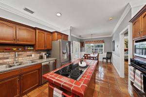 Luxury Wellington Home with a Beautiful Pool