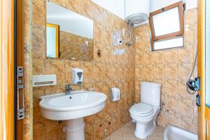 Radhima Sea View Studio Apt 7 - Kitchen, Parking & Balcony
