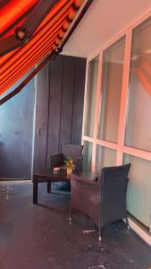 CUSS Luxury Home - City, Balkon, Sauna & Pool
