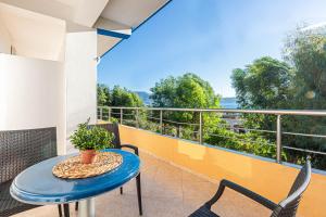 Radhima Panoramic Sea View Studio Apt 6 - Kitchen, Parking & Balcony