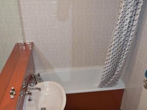 Appartement cosy vue sur pistes - 4 pers. - FR-1-266-270