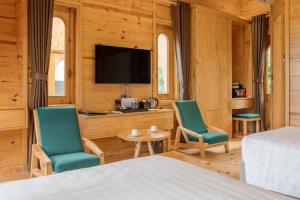 Legacy Hill Resort & Villas