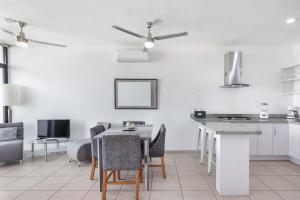 3Bdrm Apt wPool & AC, 6 guests, Bambú Residencial