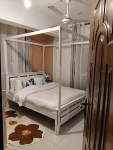 Utulivu Suites, Coastal 3BR, Pool, 7th Floor View