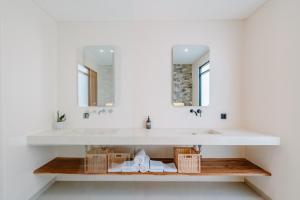 Brand New Sona Villa 2 BR Private Pool & Rooftop