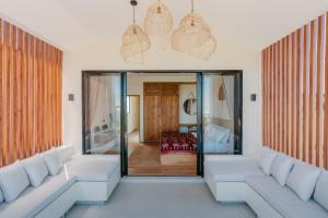 Brand New Sona Villa 2 BR Private Pool & Rooftop