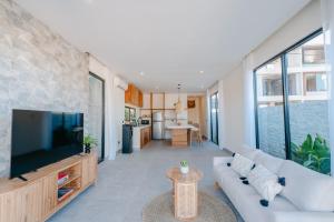 Brand New Sona Villa 2 BR Private Pool & Rooftop