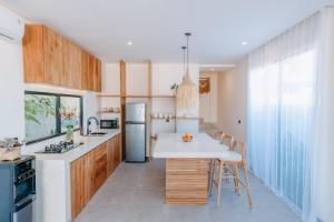 Brand New Sona Villa 2 BR Private Pool & Rooftop