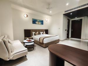 Hotel Grand Meriton