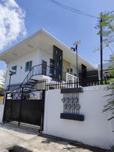 Migis Place