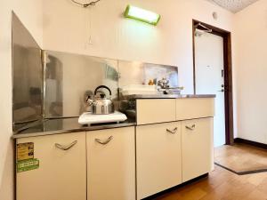 Sunny Solo Stay 307 Nishi-Nagano 西長野