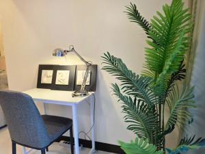 BGC Uptown Parksuites Cosy Hotel Vibe 1BR near Grand Hyatt Uptown Malls and St Lukes