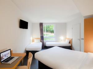 Hotels B&B HOTEL Marne-La-Vallee Torcy : Chambre Quadruple Classique