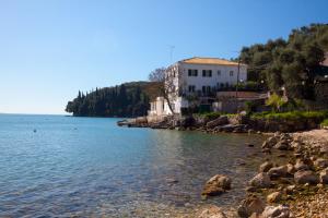 Apartment with Sea View room in Zouli Athina